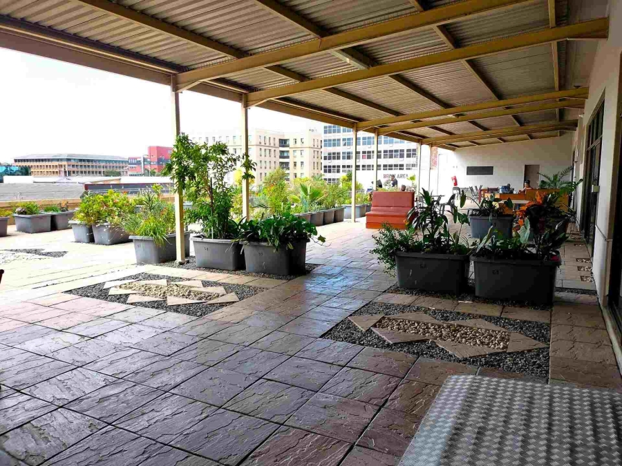 2 Bedroom Property for Sale in Bellville Central Western Cape
